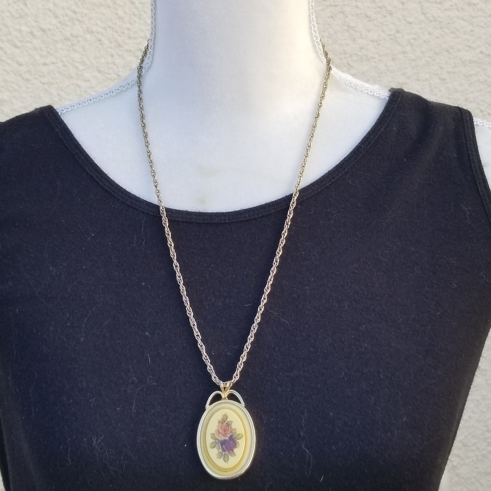 vintage gold tone chain with roses on cream pendant